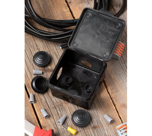 Коробка распределительная КМР-030-036, 4 мембр.ввода (65х65х50) чёрная  plc-kmr2-030-036-b  EKF