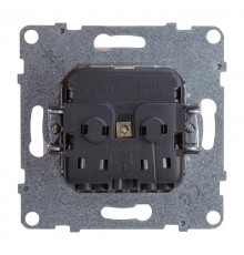 SUNO Силовая розетка 2К+З 16А 250В с защитными шторками.Безвинтовые зажимы. Цвет "Белый"  721120  Legrand