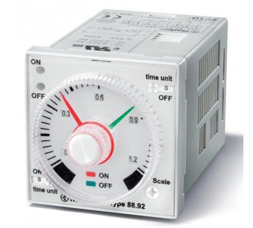 Таймер 1-функциональный (LI); монтаж на панель или в розетку; 8-штырьковый разъем; питание 12...240В АС/DC; 2CO 5A  889202400001  Finder