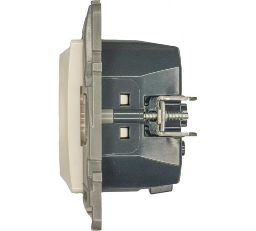 Розетка с заземлением с USB тип C - Legrand Etika - со шторками 16А 250В 1500мА 7,5Вт безвинтовые зажимы - белый  672288  Legrand