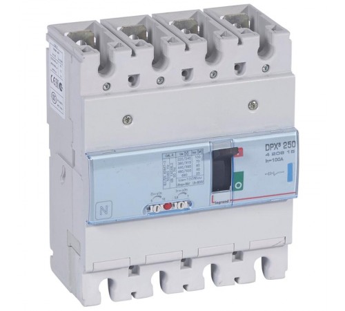 Автоматический выключатель DPX3 250 - термомагнитный расцепитель - 70 кА - 400 В~ - 4П - 100 А  420615  Legrand