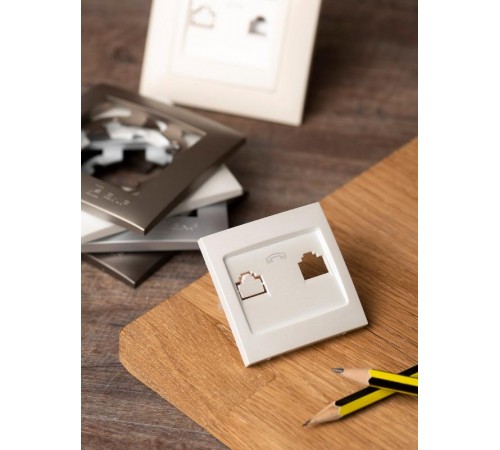 Валенсия лицевая панель розетки Phone 1-местная жемчуг EKF PROxima   EST01-L-034-50   EKF