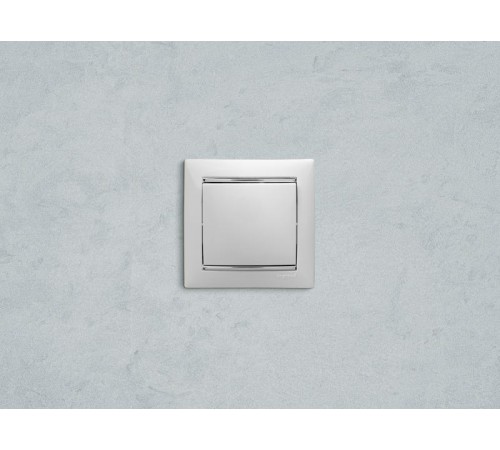 Valena Белый Выключатель 1-клавишный  774401  Legrand