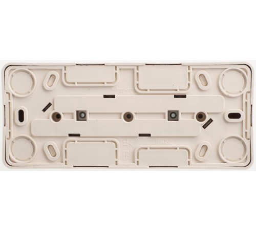 Этюд Кремовый О/У Розетка 3-ая без заземления со шторками 16А 250B  PA16-010K  SE