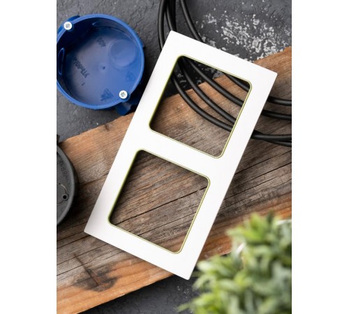 Стокгольм Рамка 2-местная белая с линией цвета зеленый PROxima  EXM-G-303-20  EKF