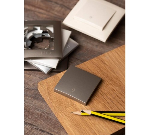 Валенсия лицевая панель выключателя проходного 1-кл. 10А кашемир EKF PROxima   ESV10-L-025-40   EKF