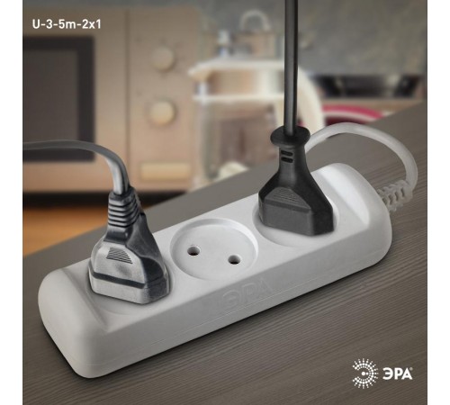 Удлинитель 3 гнезда 5м б/з 10А U-3-5m ПВС  Б0028356  ЭРА