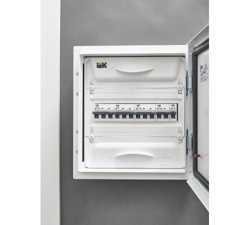 Выключатель автоматический трехполюсный M06N 3P B 1А 6кА ARMAT  AR-M06N-3-B001  IEK