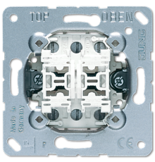 Двухклавишный механизм кнопок без фиксации 10 A / 250 В, переключающиеся контакты(НО/НЗ), винтовые зажимы, раздельные входы фазы для каждой кнопки; не