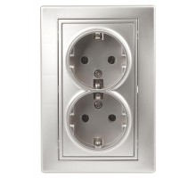 Розетка Intro Plano 1-205-03 с заземлением двойная 2X2P+E Schuko, 16А-250В, IP20, СУ, алюминий  Б0053917  Intro