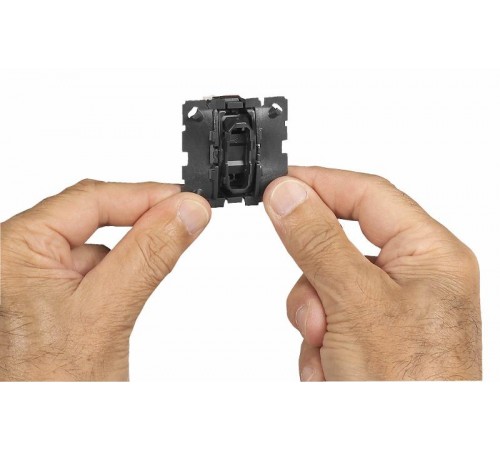 Celiane Мех переключателя 1 мод  067001  Legrand