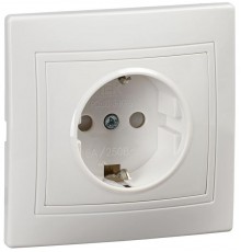 КВАРТА Белый Розетка 1-местная с заземлениемсо шторками РСш10-3-КРБ 16А PC  KV-R14-16-PC-K01  GENERICA