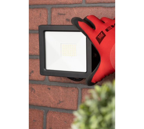 Прожектор светодиодный СДО-3004 50Вт 6500К IP65 EKF Basic  FLL-3004-50-6500  EKF