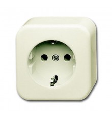 Розетка SCHUKO 16А/250В с защитными шторками, серия Busch-Duro 2000 AP, цвет слоновая кость  2044-0-0063   2CKA002044A0063  ABB