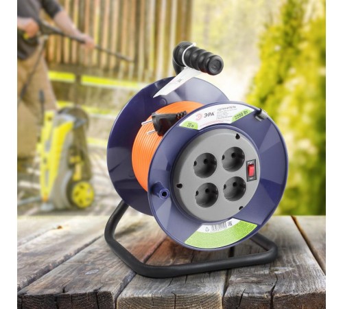 Удлинитель силовой ЭРА RPx-4s-2x1.0-20m на п. катушке б/з 4 гн 20м ПВС 2х1  Б0043050  ЭРА