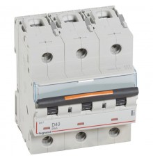 Выключатель автоматический трехполюсный DX3 40А D 25кА (4,5 мод)  409837  Legrand