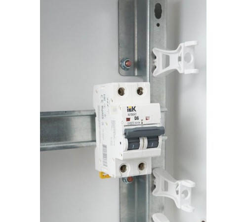 Выключатель автоматический двухполюсный M10N 2P D 6А 10кА ARMAT  AR-M10N-2-D006  IEK