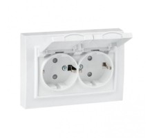 Минск Розетка 2-местная СП с/з с крышкой 16А белая с защ. штор. IP44  ERR16-129-200-44  EKF