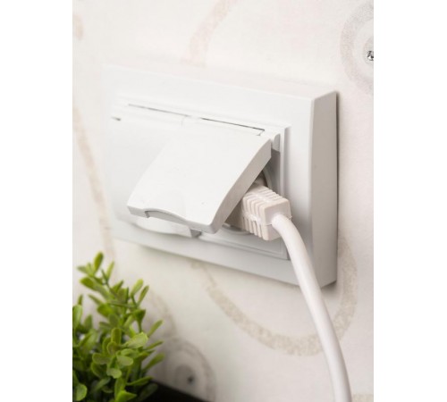 Минск Розетка 2-местная СП с/з с крышкой 16А белая с защ. штор. IP44  ERR16-129-200-44  EKF