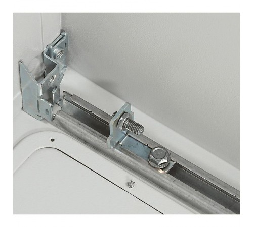 Комплект из 4 салазок для регулировки глубины монтажа оборудования - для щита Atlantic глубиной 300 мм  036744  Legrand