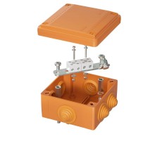 Коробка распределительная пластиковая FS огн., IP55,100х100х50мм, 4р, 450V,6A, 4мм.кв с кабельными вводами и клеммниками  FSB11404  DKC