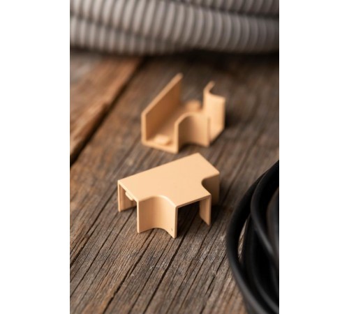 Угол T-образный (16х16) (4 шт) Plast EKF PROxima   под светлое деревоtchl-16-16x4EKF