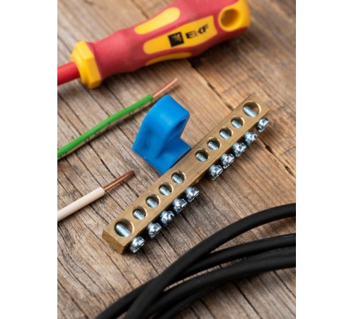 Шина "0" N (6х9мм) 10 отверстий латунь синий угловой изолятор EKF PROxima  sn0-63-10-1  EKF