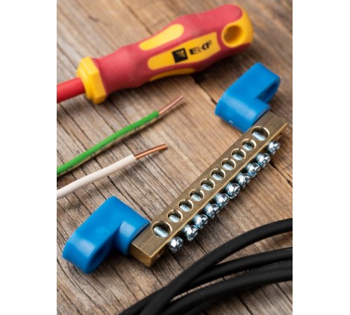 Шина "0" N (6х9мм) 10 отверстий латунь 2 синих угловых изолятора EKF PROxima  sn0-2-63-10  EKF