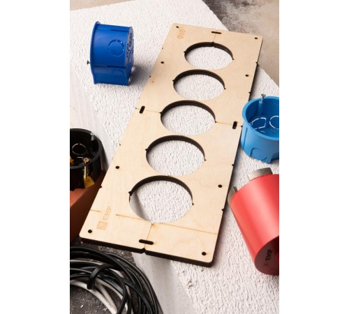 Шаблон для подрозетников c 5 отв. диам. 68 мм EKF Expert  sh-d68-5  EKF