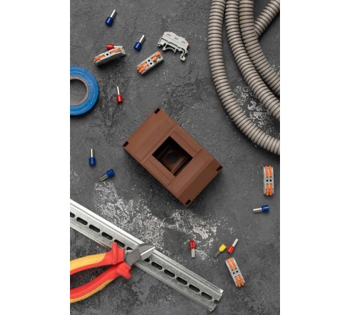 Бокс пластиковый навесной КМПН 1/4 темное дерево индивидуальный штрих-код (ВхШхГ) 135х71х58 IP20 PROxima  pbm40-n-4-dark  EKF