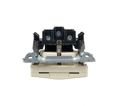 BRITE Розетка с заземлением со шторками с крышкой 16А IP20 РСбш10-3-БрКр бежевый   BR-R16-16-K10  IEK