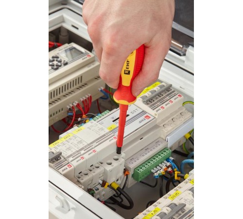 Отвертка Expert PZ1x80 мм 1000В EKF PROximapz-1-80-exp-inEKF