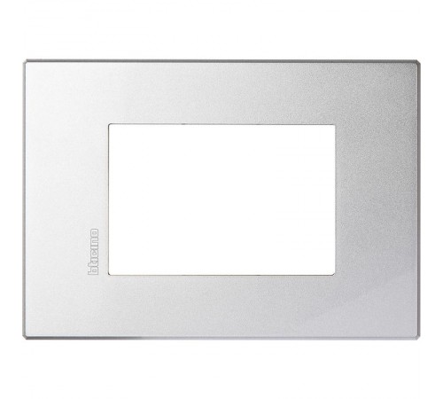 AXOLUTE Air рамка,итальянская модульность, 3 модуля, Алюминий  HW4803HC  Legrand