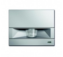 Датчик движения Busch-W?chter 70 MasterLINE, IP55, цвет серебристый металлик  6800-0-2547   2CKA006800A2547  ABB