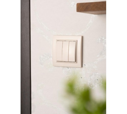 Выключатель 3-кл. СП 10А бежевый Минск EKFERV10-024-20EKF