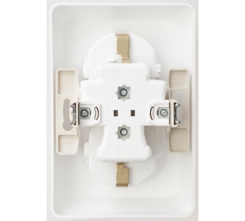 Этюд Белый С/У Розетка 2-ая с заземлением без шторок 16А 250B  PC16-107B  SE