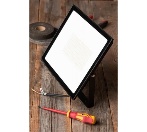 Прожектор светодиодный СДО-3006 100Вт 6500К IP65 EKF Basic  FLL-3006-100-6500  EKF