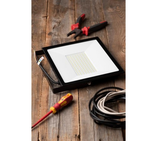 Прожектор светодиодный СДО-3006 100Вт 6500К IP65 EKF Basic  FLL-3006-100-6500  EKF