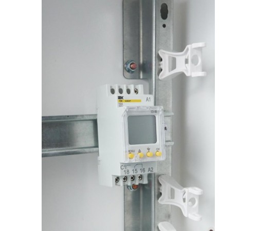 Таймер ТЭ80 цифровой 16А 230В на DIN-рейку KARAT  MTA10-16-080  IEK