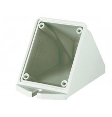 Коробка для настенного монтажа с наклоном розеток с фланцем84*106 мм  DIS5700132  DKC