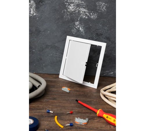 Люк ревизионный пластик с нажимным замком 200х200 EKF Basic    lpnz-200x200   EKF 