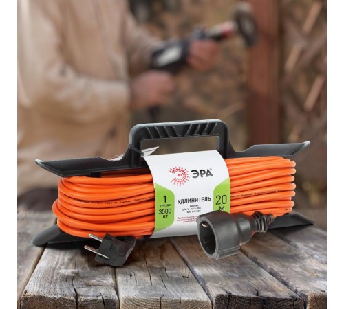 Удлинитель силовой ЭРА UFx-1e-3x1.5-20m-IP44 на рамке c/з 1 гн 20м ПВС 3x1.5  Б0046829  ЭРА