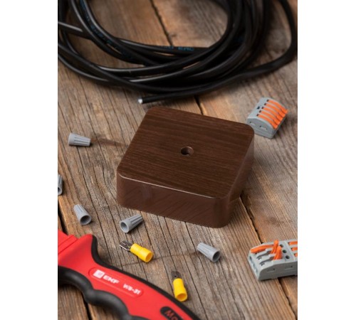 Коробка распределительная КМР-030-030кг (75х75х25) с клеммником тёмное дерево EKF PROxima  plc-kmr-030-030kg-t  EKF