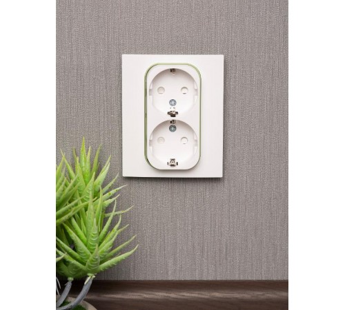 Стокгольм Рамка для розетки 2-местная белая с линией цвета зеленый PROxima  EYM-G-302-20  EKF