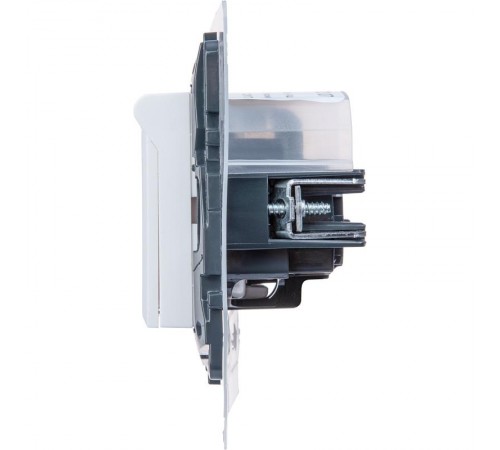 Etika Белый Розетка с заземлением IP44  со шторками с защитной крышкой 16А 250В безвинтовые зажимы  672226  Legrand