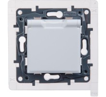 Etika Белый Розетка с заземлением IP44  со шторками с защитной крышкой 16А 250В безвинтовые зажимы  672226  Legrand