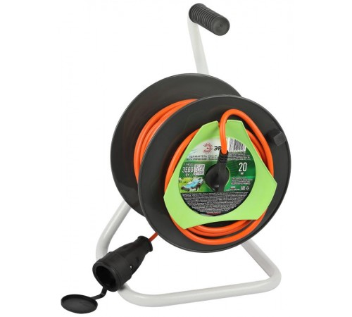 Удлинитель силовой  RP-1e-3x1.5-20m на пластиковой катушке c заземлением 20м 1 розетка ПВС 3х1,5мм2   Б0059775  ЭРА