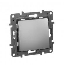 Etika Алюминий Кнопка автоматическая 6А  672414  Legrand