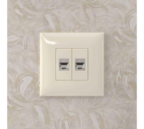 Компьютерная розетка RJ-45 без шторки в стену, кат.5e двойная экранированная, "Avanti", "Ванильная дымка"  4405764  DKC