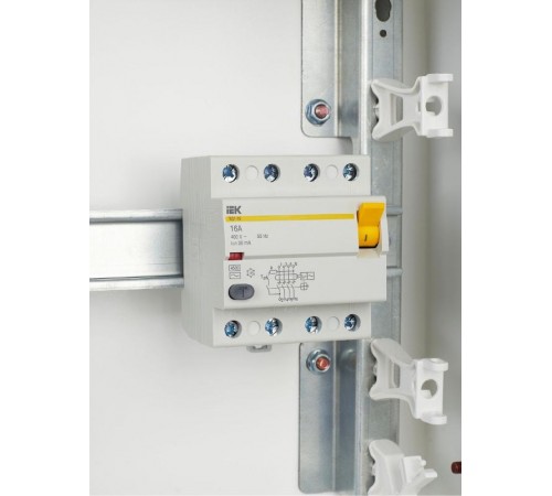 Выключатель дифференциальный (УЗО) ВД1-63 4п 16А 30мА тип AC  MDV10-4-016-030  IEK